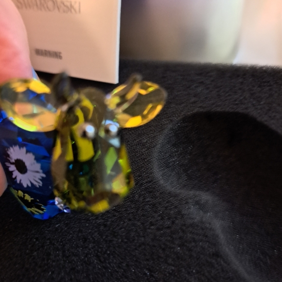 RARE Pristine Swarovski  Lovlots  Flower Power MO 2013 #1143436 in box w COA - Picture 5 of 7